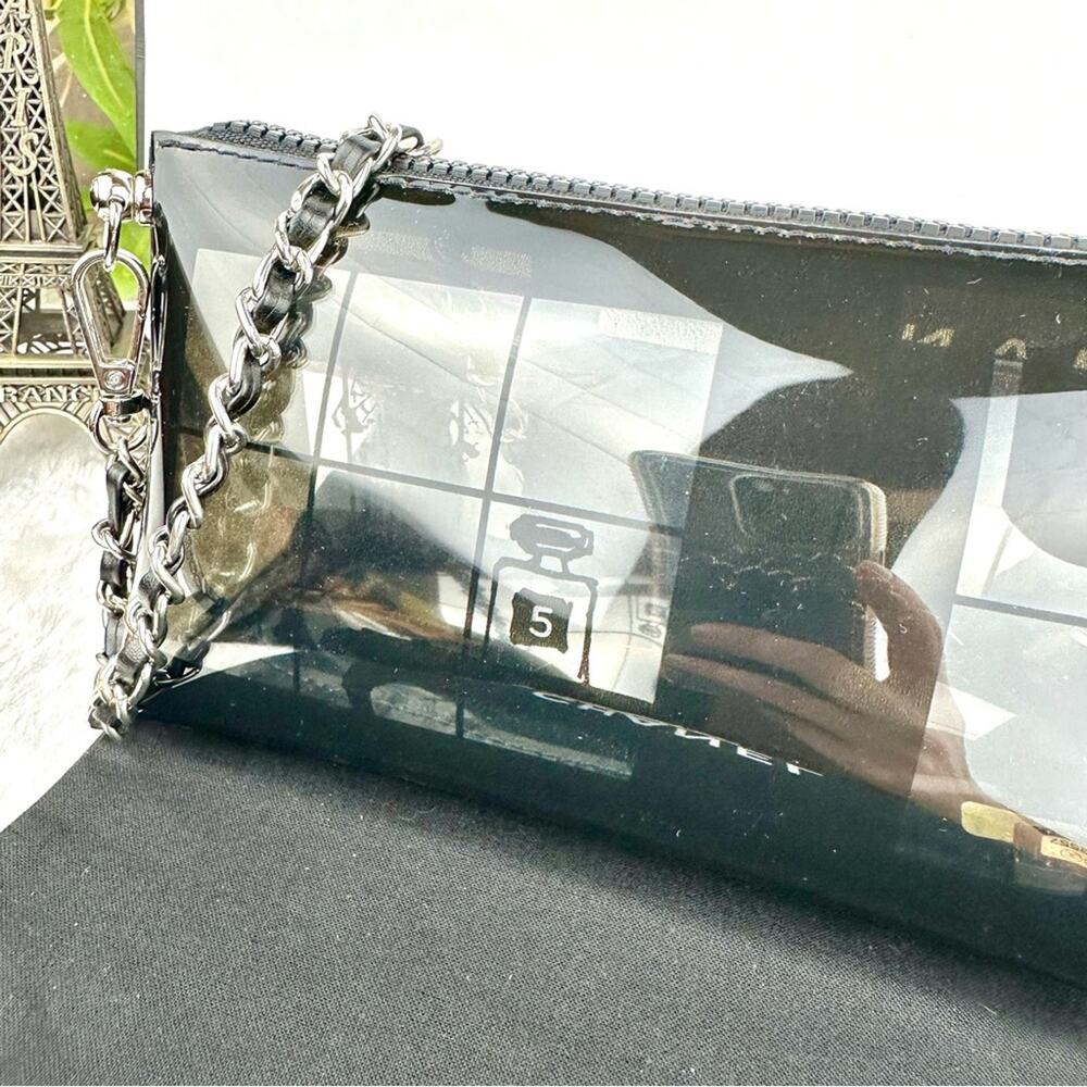 CHANEL Windows Clear and black pouch crossbody, fanny pack, bum bag! RARE! - Picture 4 of 15
